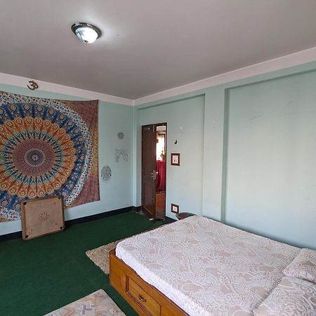 Family Home With Rooftop Access And Mountain View Катманду Экстерьер фото