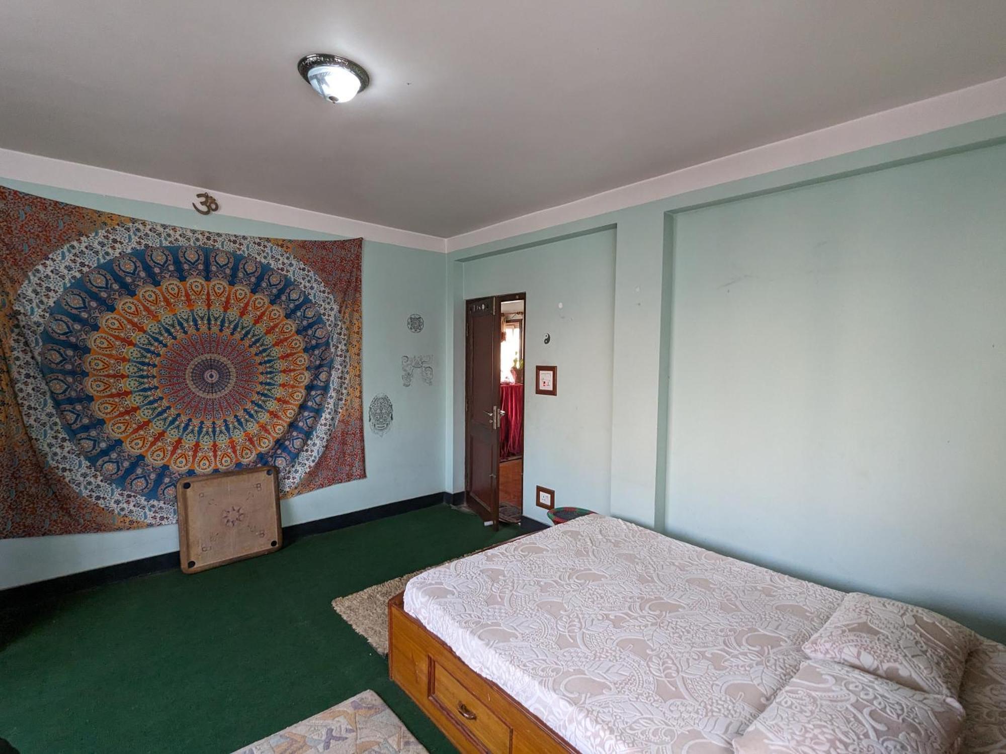 Family Home With Rooftop Access And Mountain View Катманду Экстерьер фото