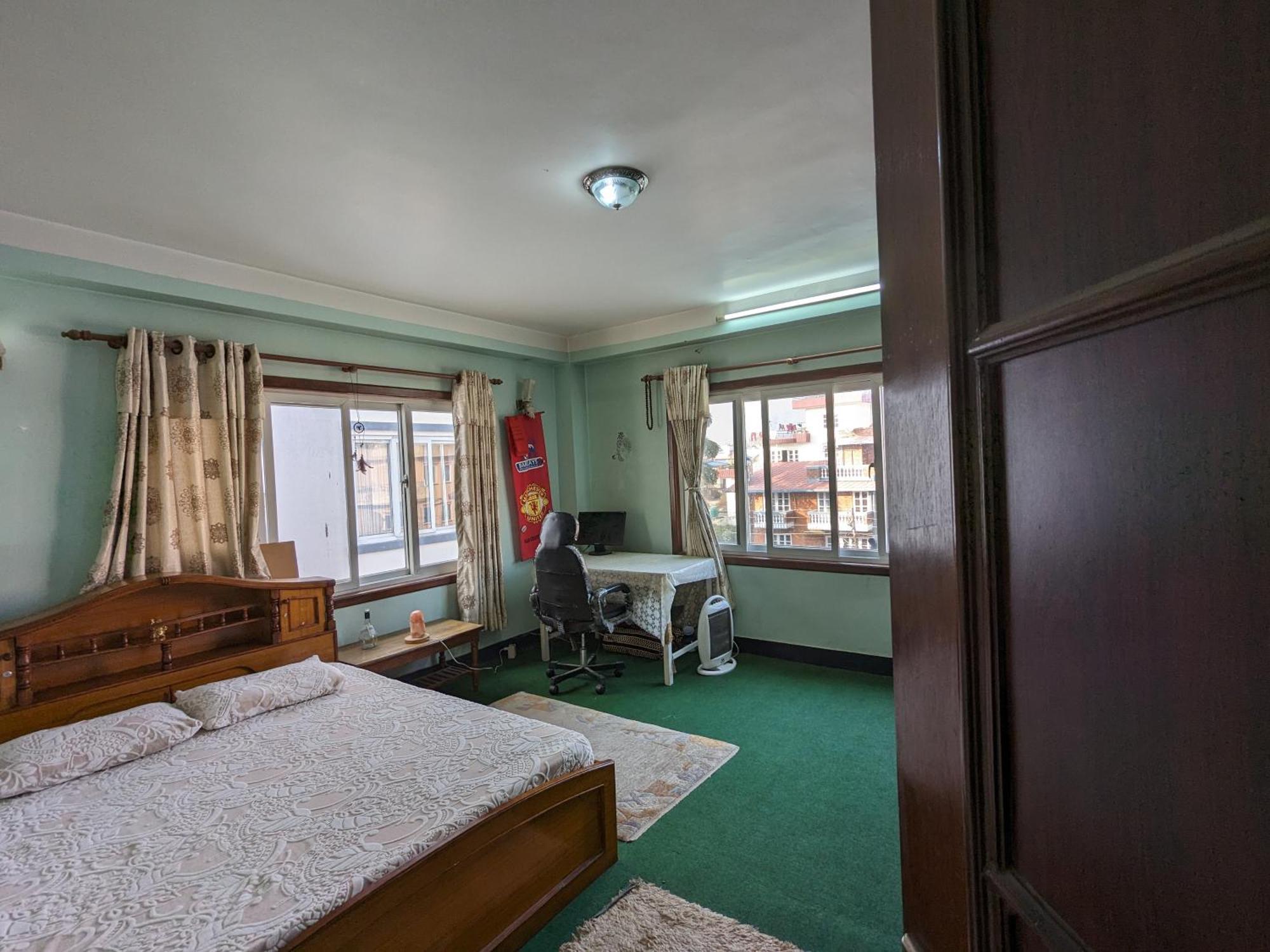 Family Home With Rooftop Access And Mountain View Катманду Экстерьер фото