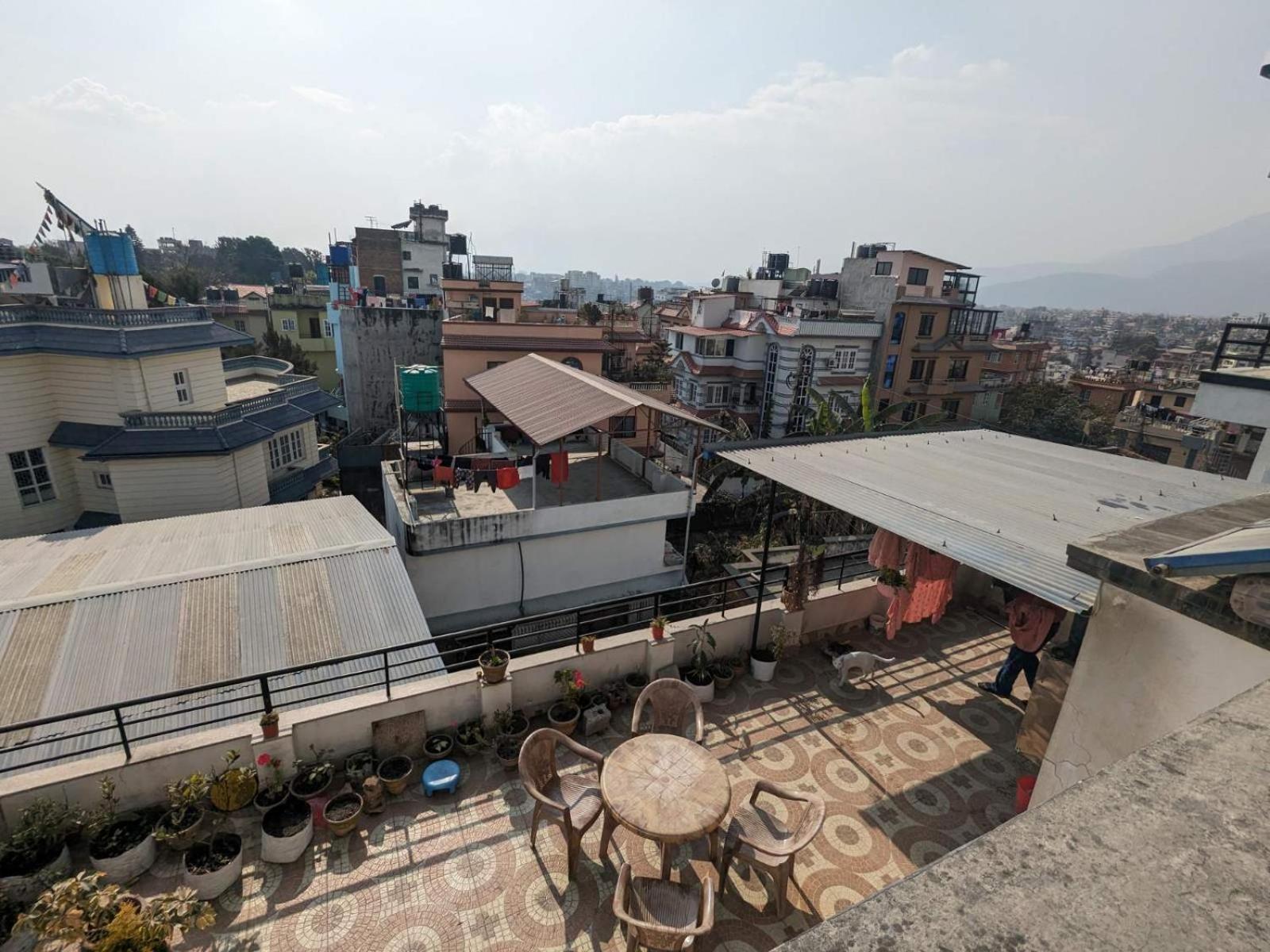 Family Home With Rooftop Access And Mountain View Катманду Экстерьер фото