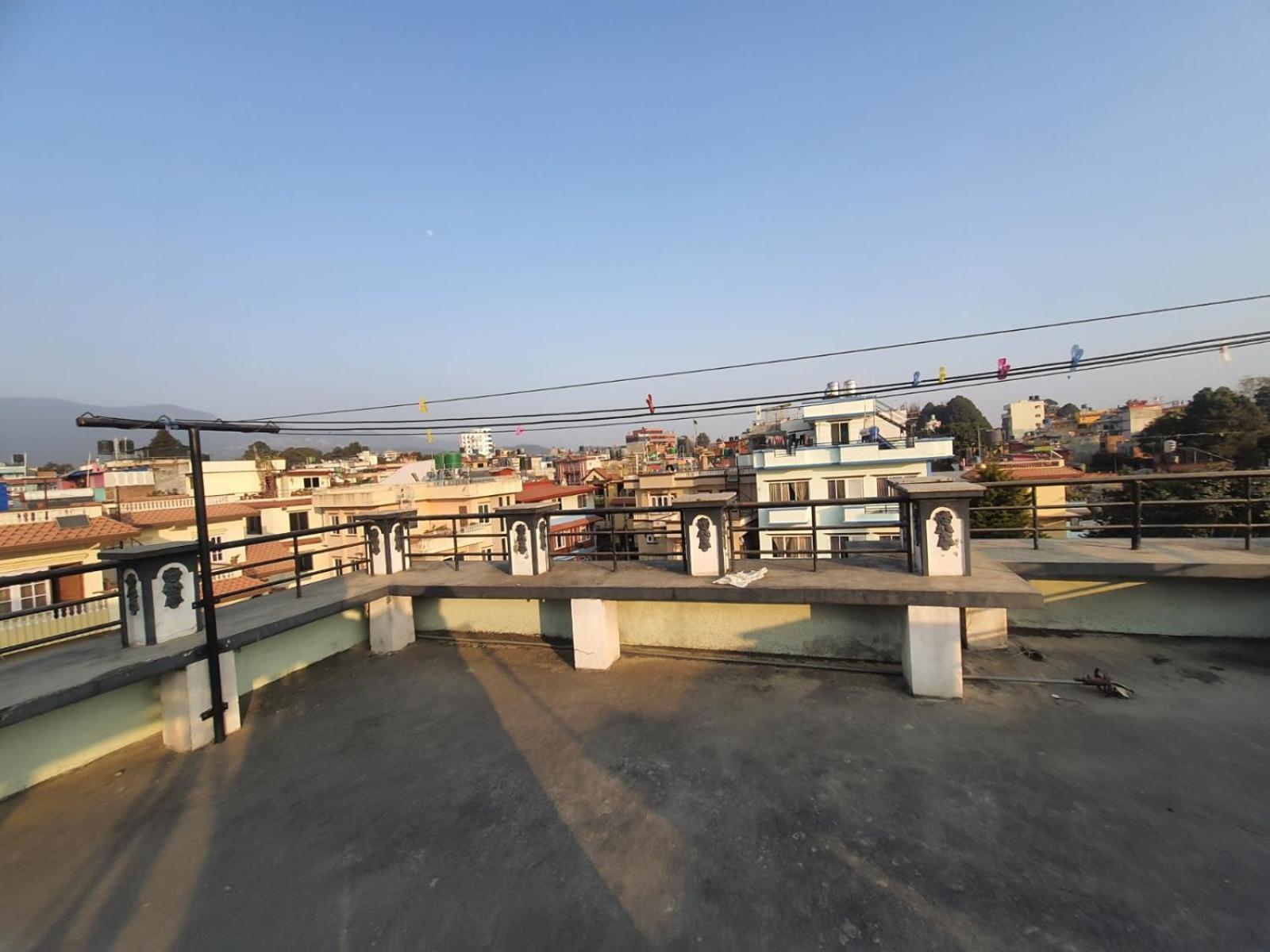 Family Home With Rooftop Access And Mountain View Катманду Экстерьер фото